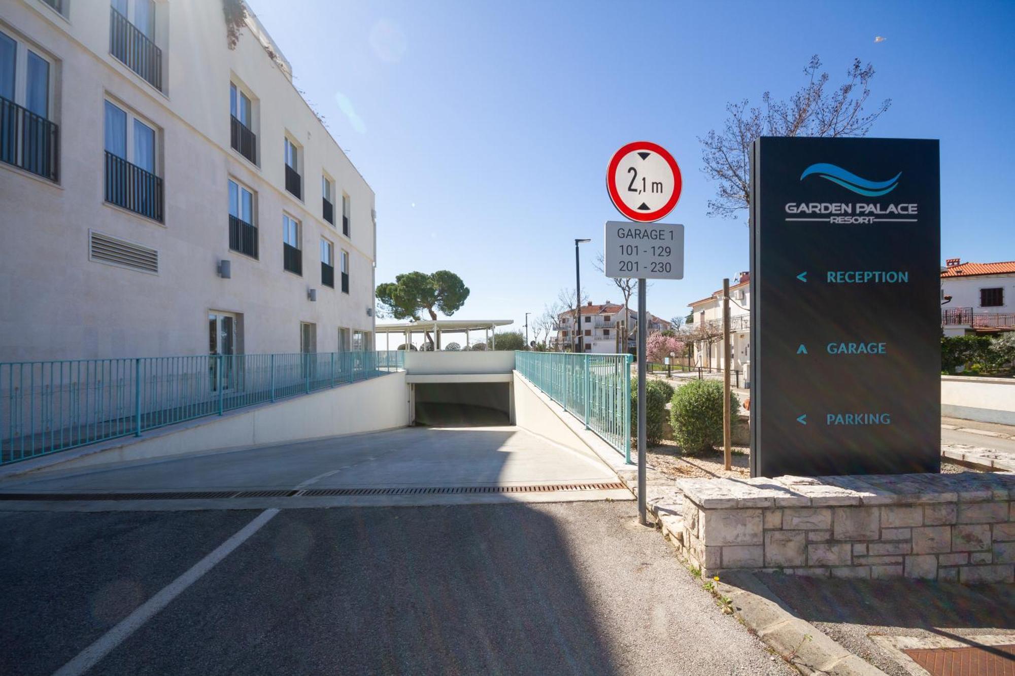 The Garden Palace Umag By Locap Group Eksteriør bilde